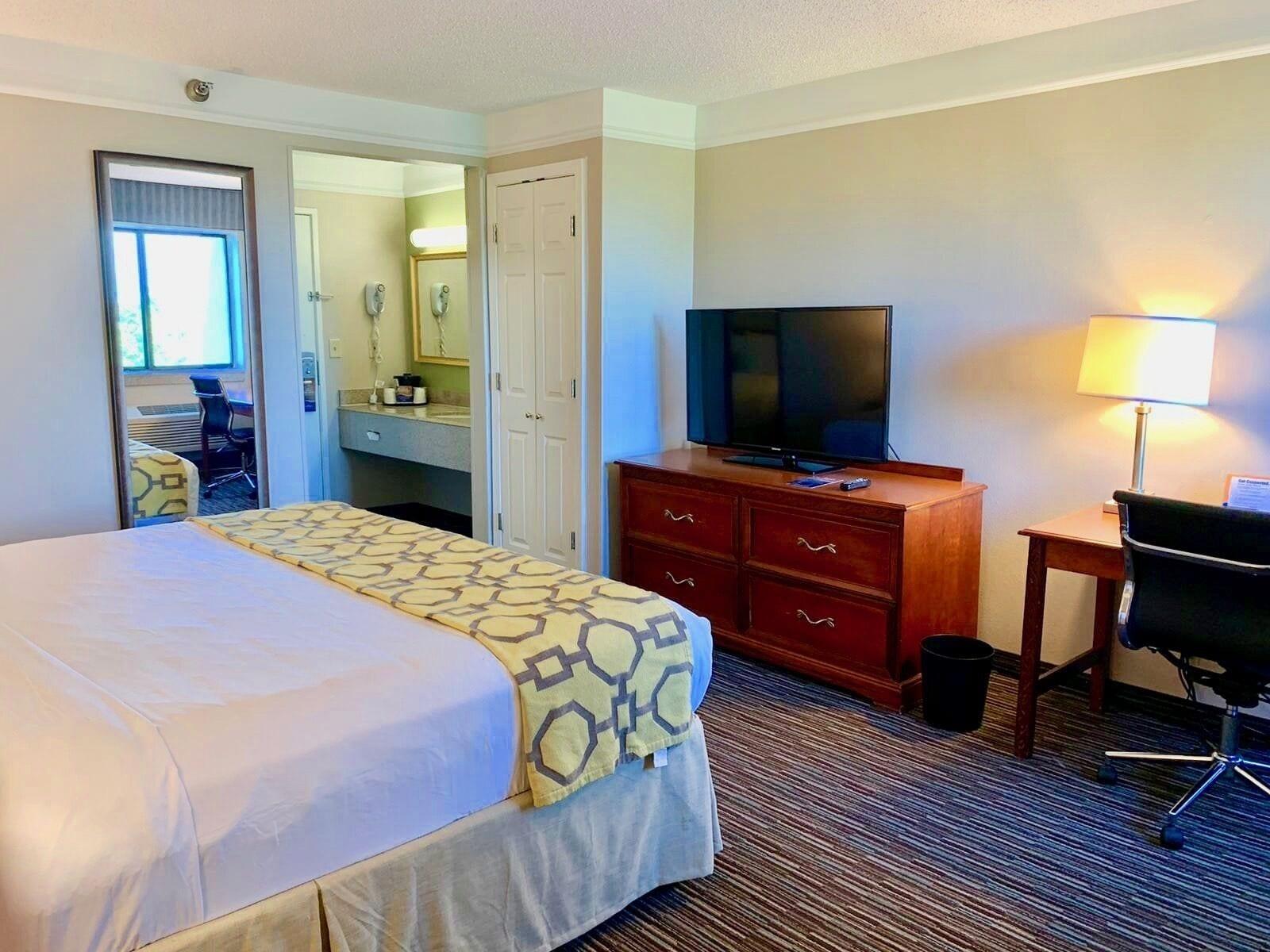 Baymont By Wyndham Texarkana Exterior photo