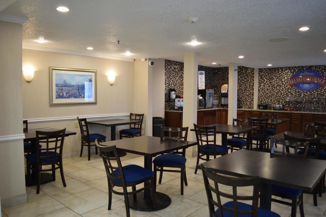 Baymont By Wyndham Texarkana Exterior photo